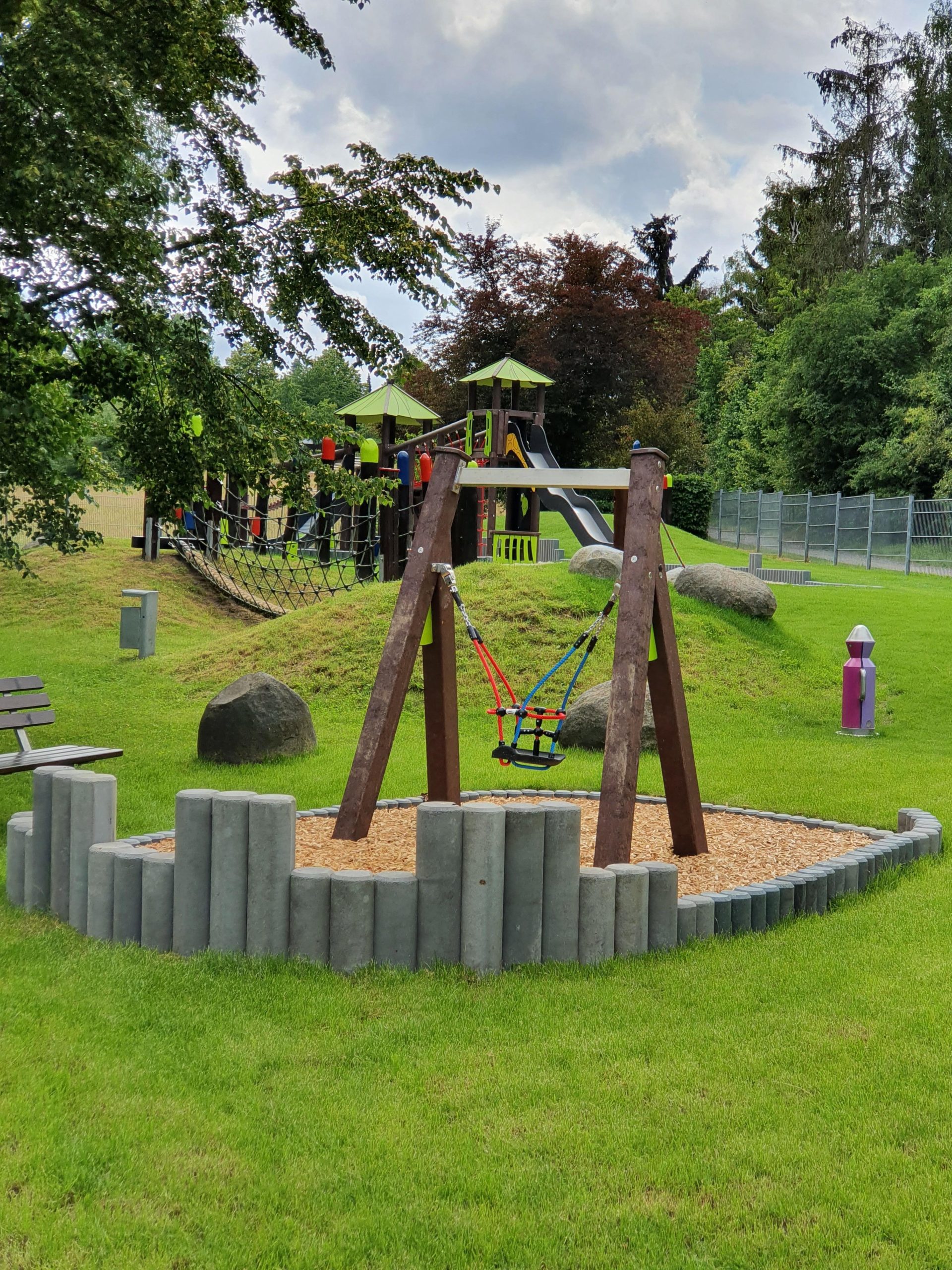 Gesponserte Schaukel für den Spielplatz Neu-Anspach